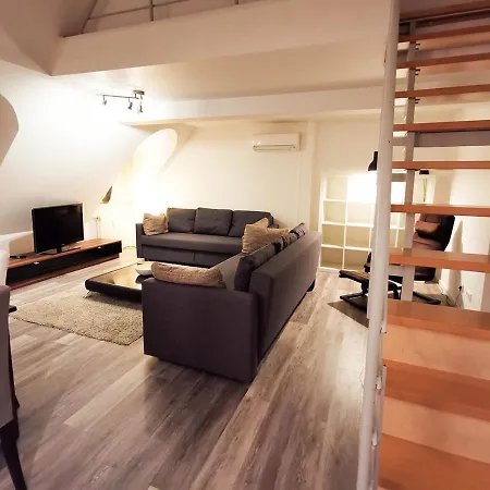 Cf26 75m2 Quiet Duplex Apartmán